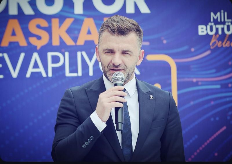 AK Parti Adapazarı Başkanı Samet Çağlayan Muhtarlar Günü Kutlaması